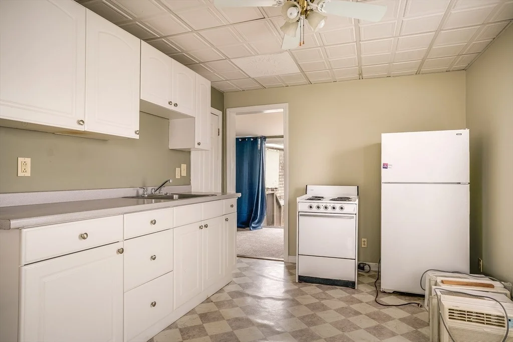 Photo of 115 Cable Ave