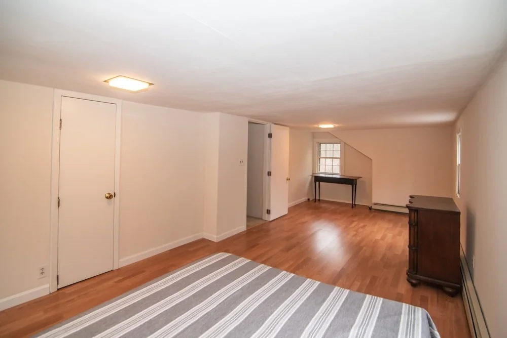 Photo of 449 Amesbury Rd