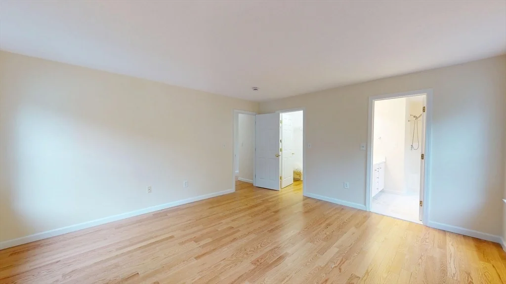 Photo of 8 Westside Dr