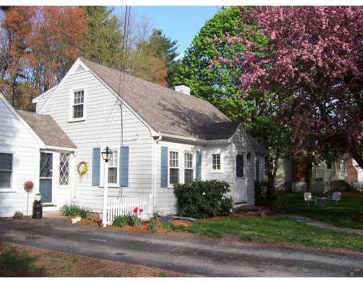 Photo of 18 Evans Ave