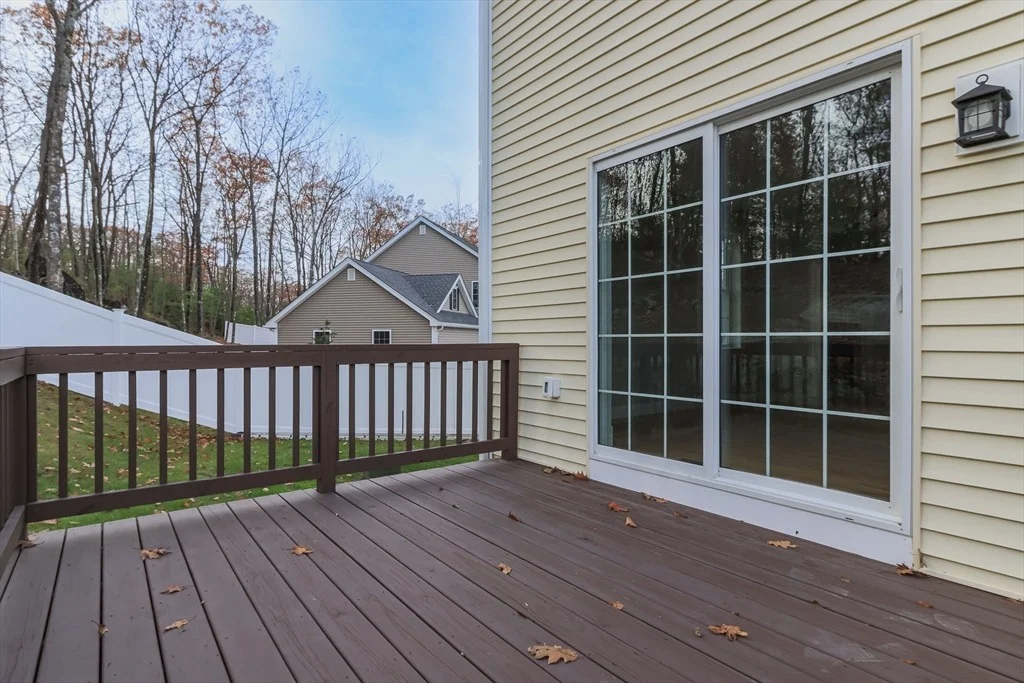 Photo of 15 Oriole Dr