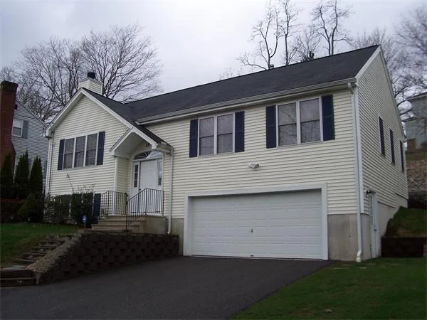 Photo of 18 Willvail St