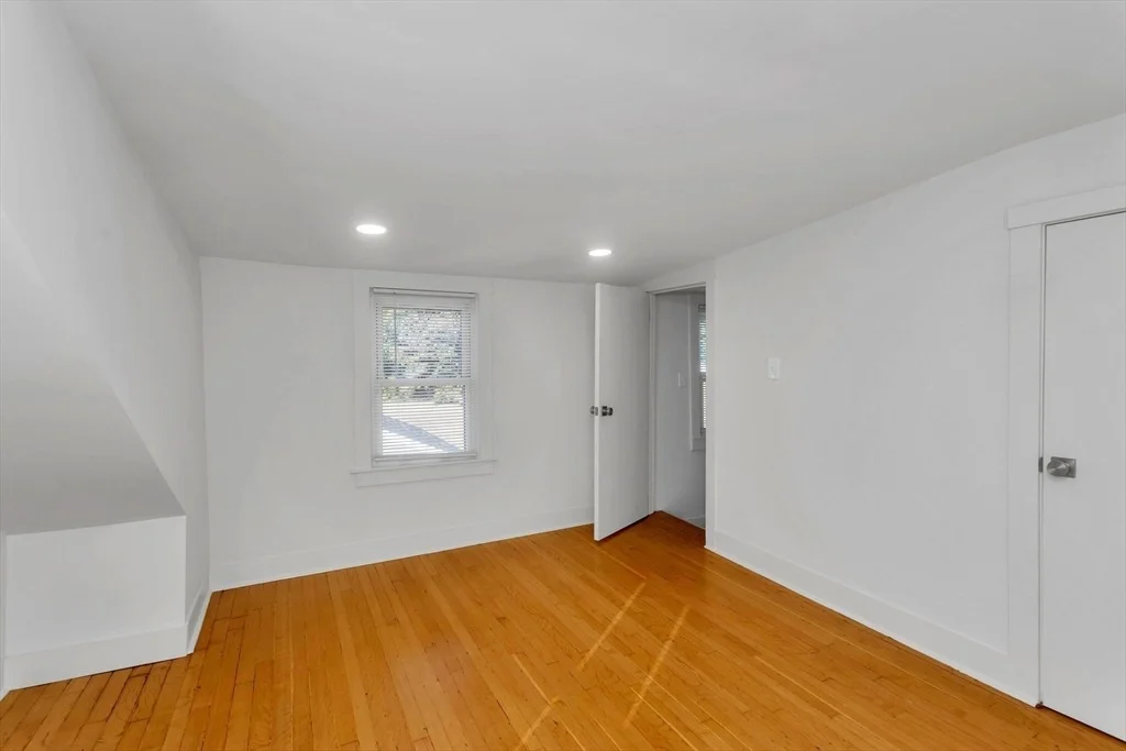 Photo of 194 Lockhouse Rd