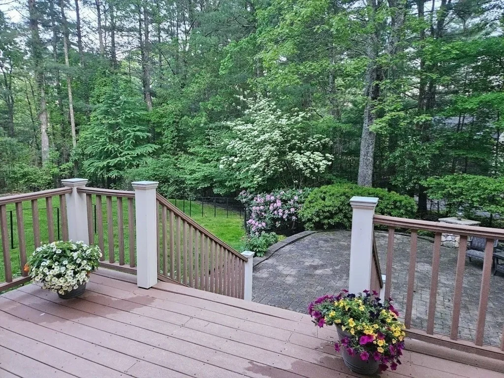 Photo of 1 Chestnut Ln