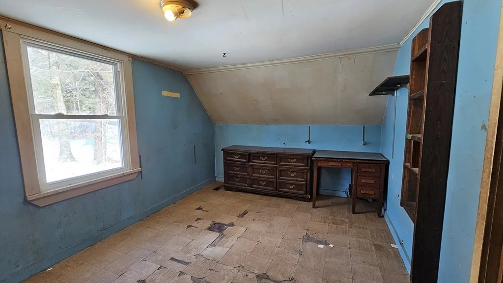 Photo of 749 Old North Road