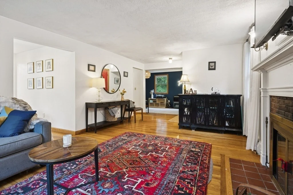 Photo of 412 Andover St