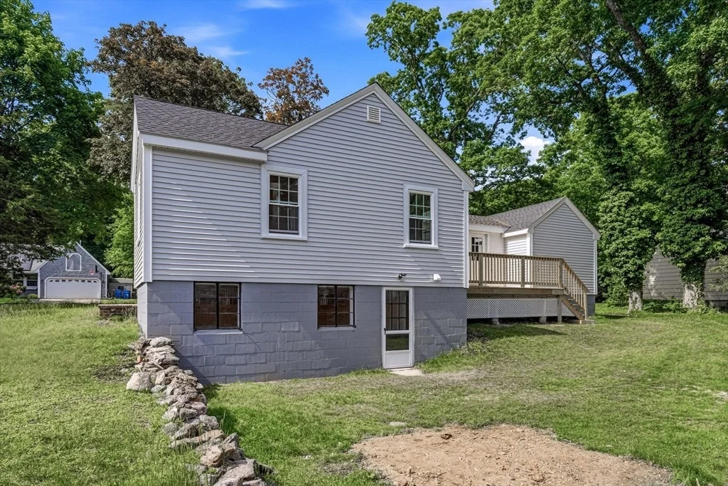 Photo of 95 Circle Dr
