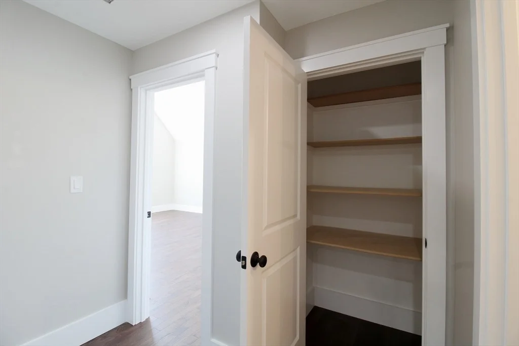 Photo of 252 Pine St