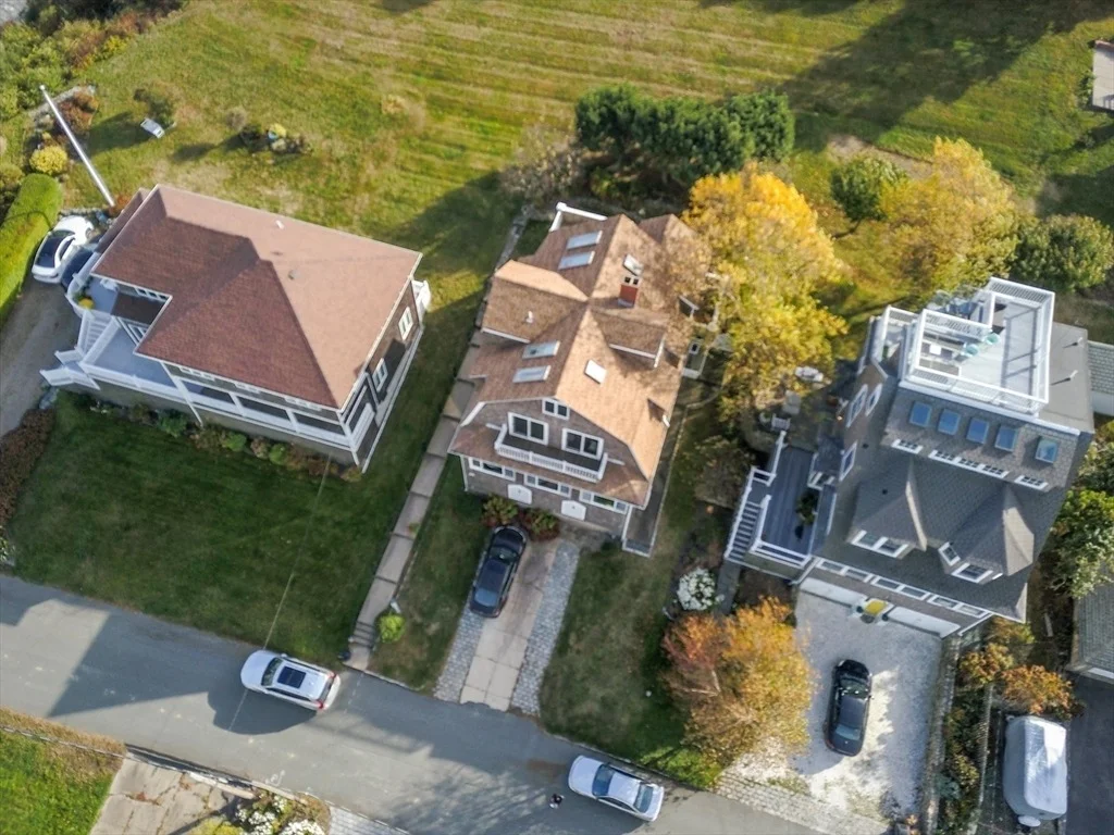 Photo of 48 Holbrook Ave