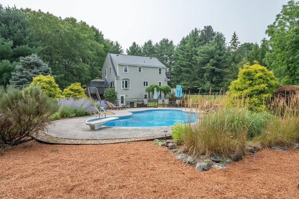 Photo of 154 Nashua Road