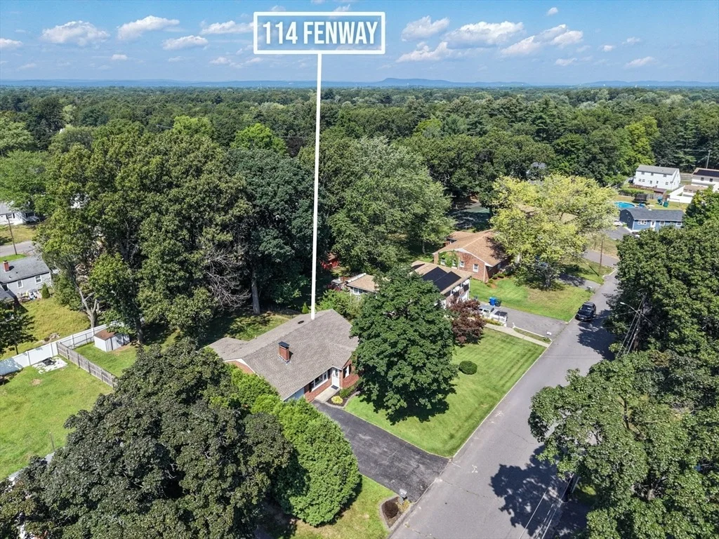 Photo of 114 Fenway Dr