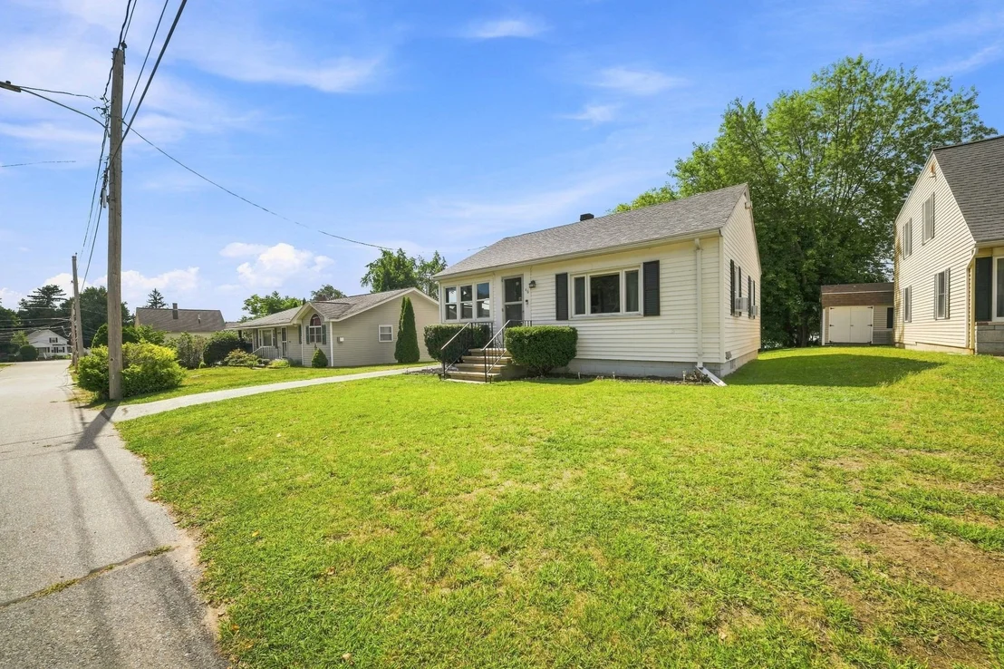 Photo of 46 Lupine Rd