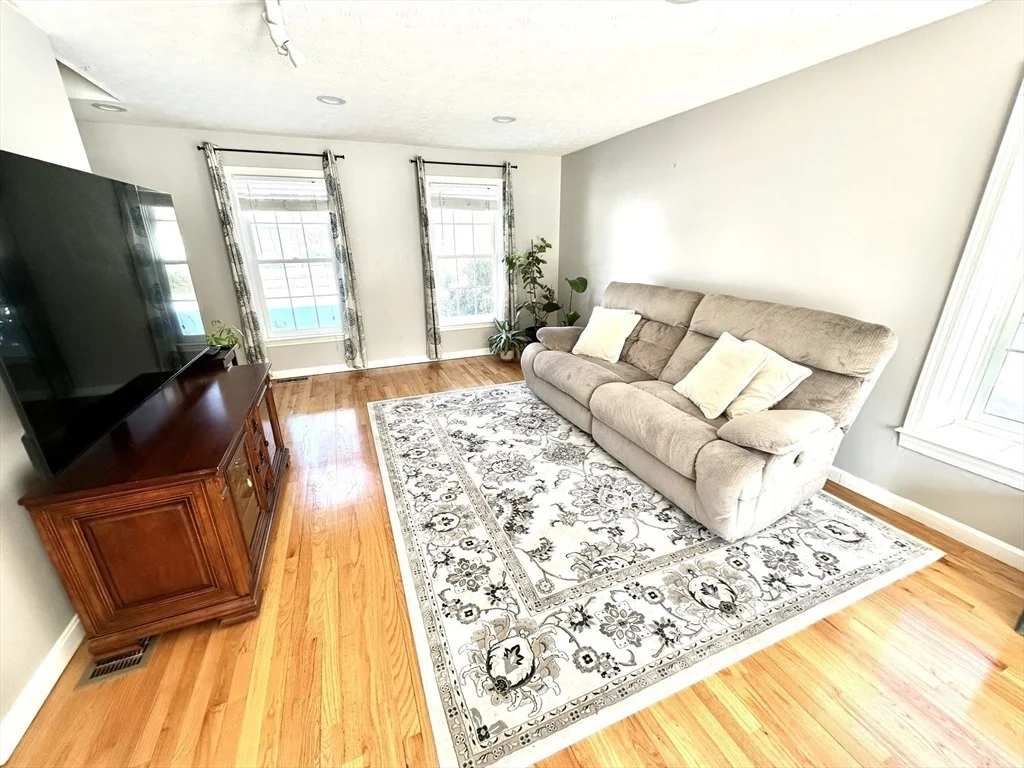 Photo of 141 Ridge Rd