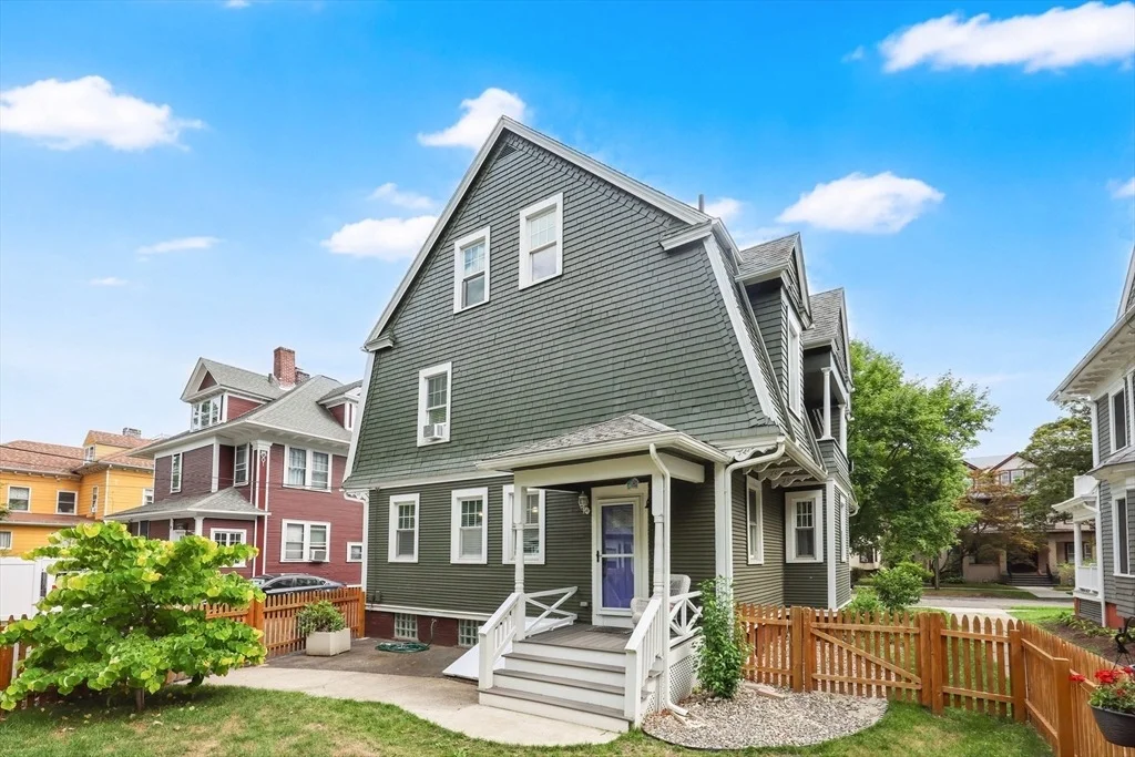 Photo of 36 Spruceland Ave