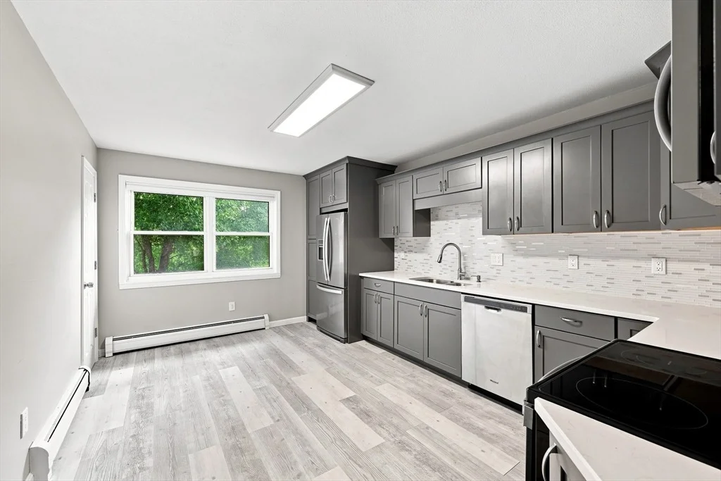 Photo of Unit C at 90 Colonial Cir