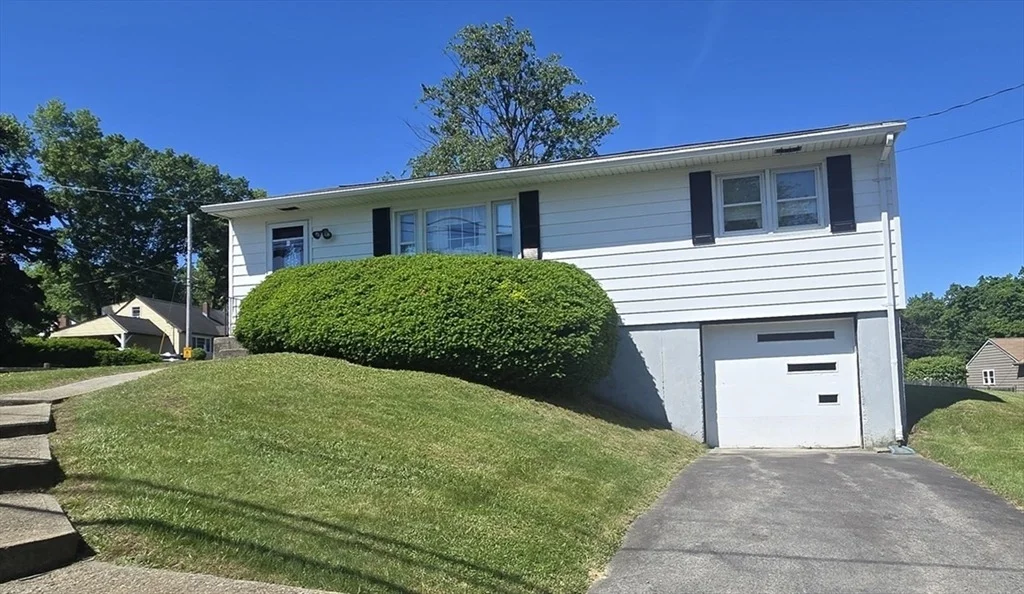 Photo of 284 Oak Street