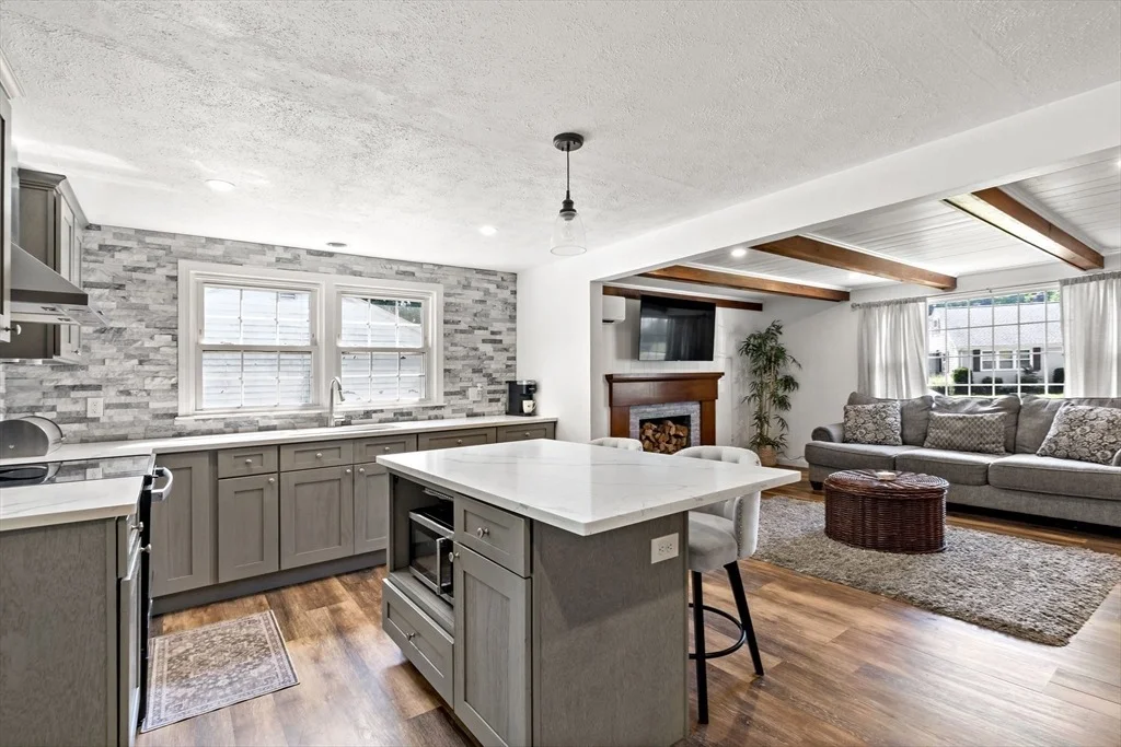 Photo of 80 Briggs Ln