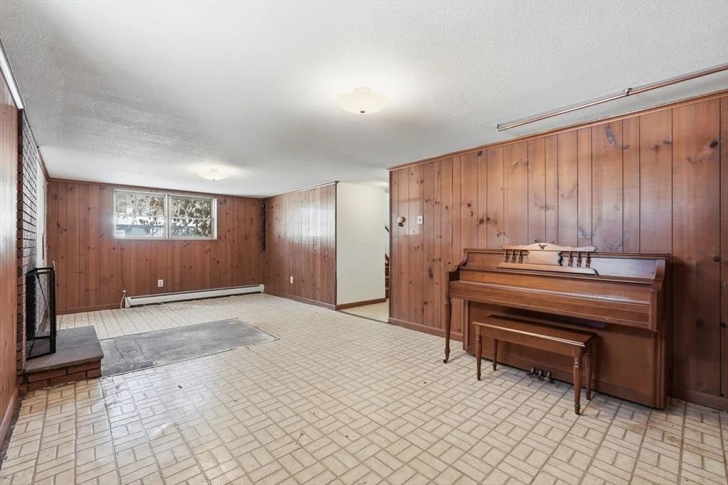 Photo of 132 Pondview Dr