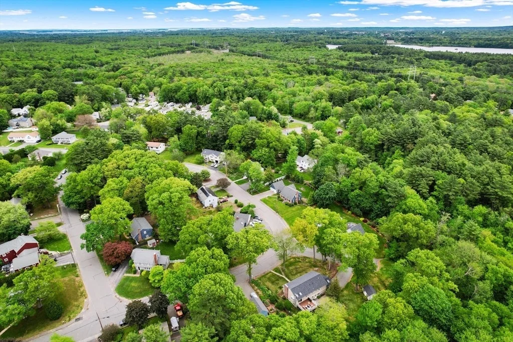 Photo of 70 Stevens Dr