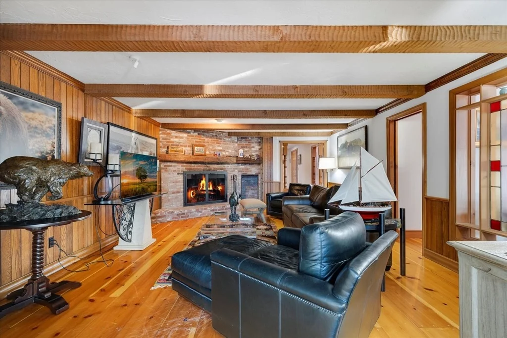 Photo of 443 Elliott Road