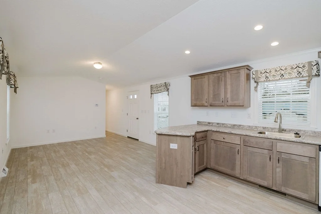 Photo of 80 Bally Dr