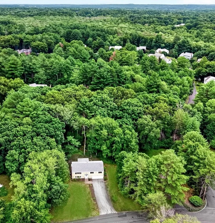 Photo of 10 Glenridge Dr