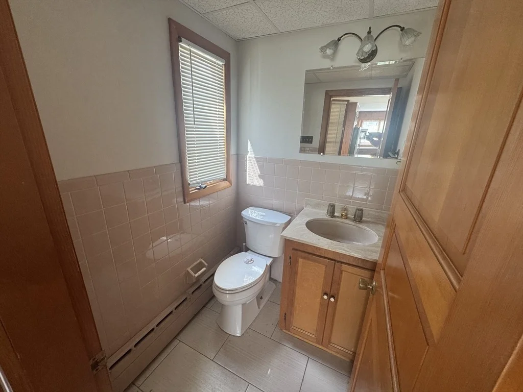 Photo of 42 Benjamin Rd
