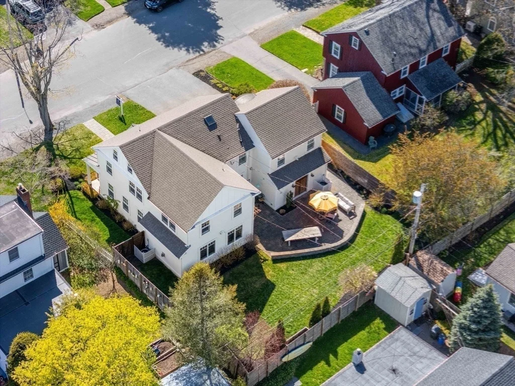 Photo of 18 Rose Ave