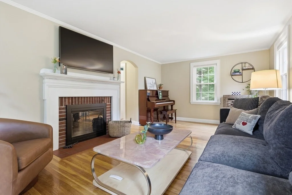 Photo of 377 Pearl St