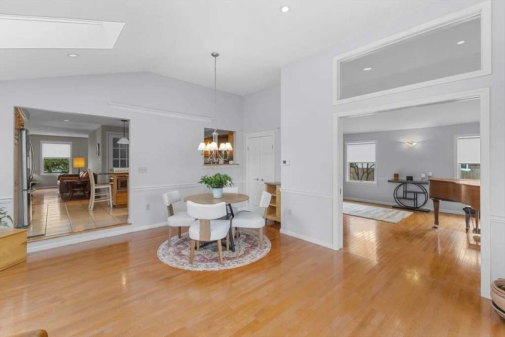 Photo of 6 Crane Cir