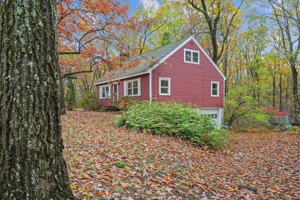 Photo of 601 Flathill Road