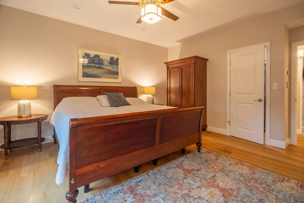 Photo of 237 Woodland Way