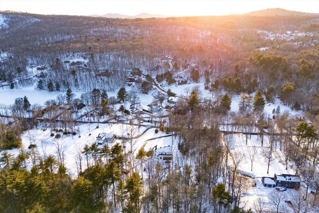 Photo of 102 Bogan Rd