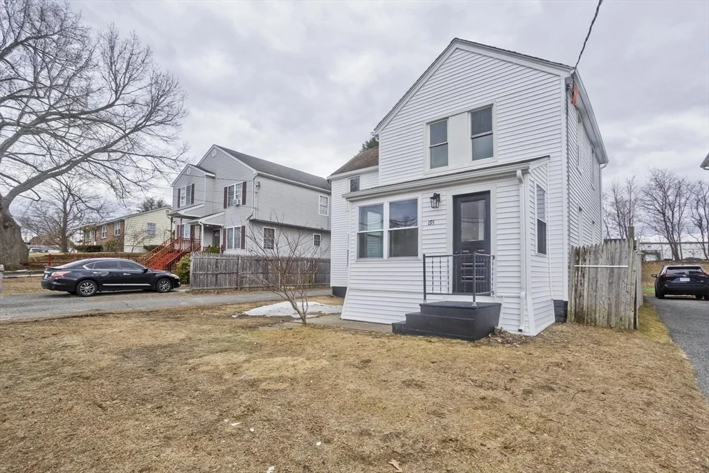 Photo of 191 Laconia St
