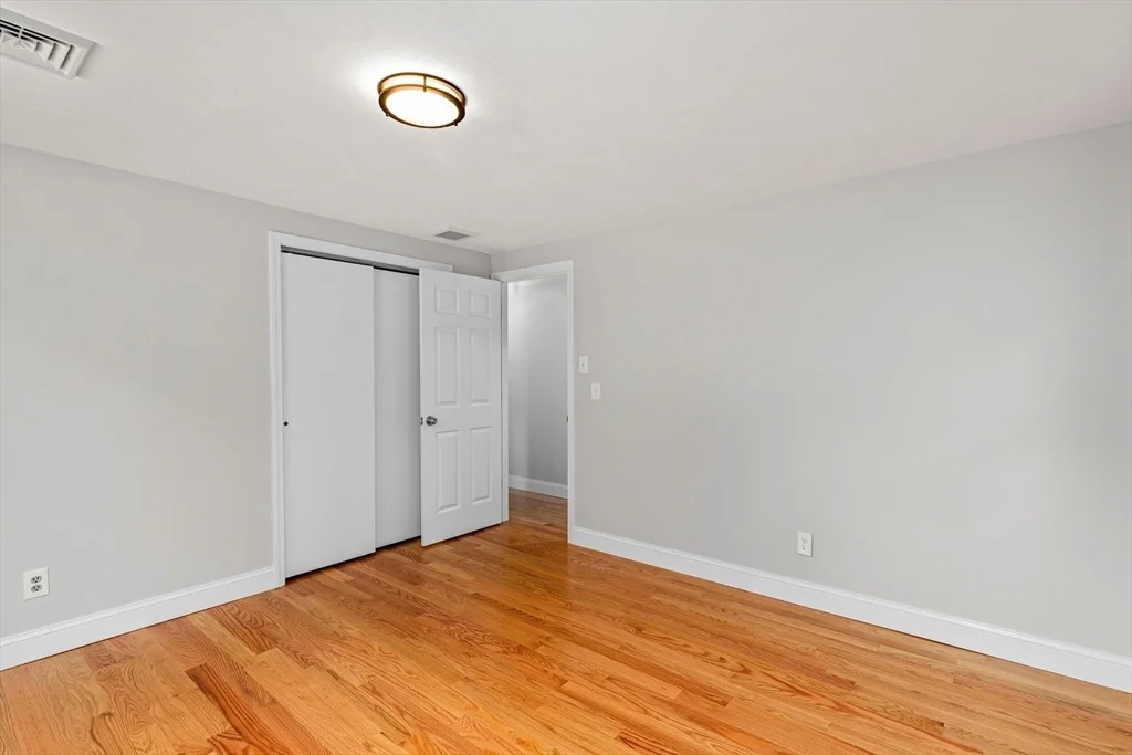 Photo of 315 Blackthorn Rd