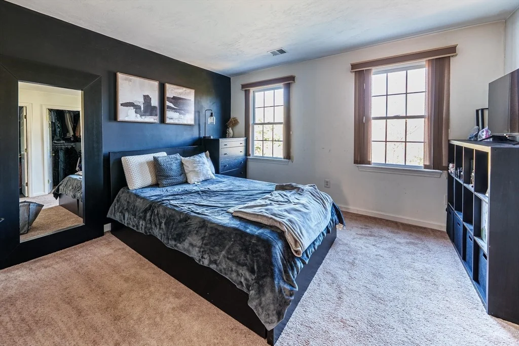 Photo of 300 Crownshield Avenue