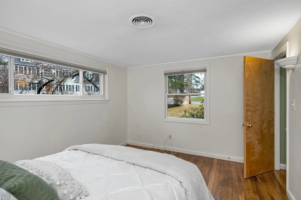 Photo of 14 Holton Road