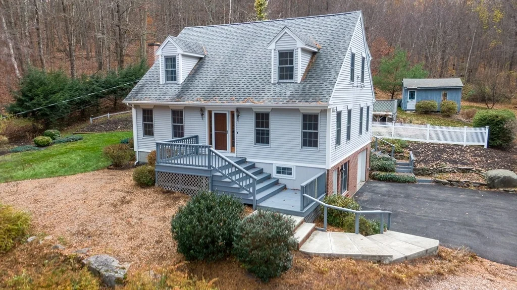 Photo of 170 Bridge St