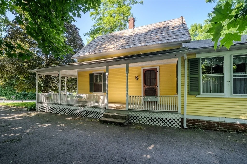 Photo of 52 Maple St