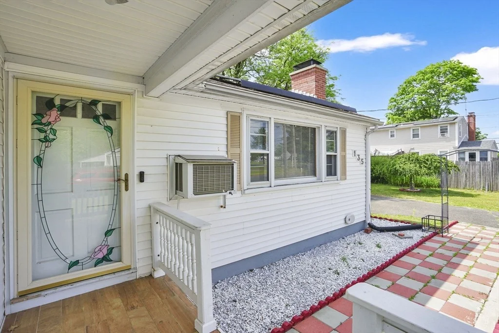 Photo of 135 Bulat Dr