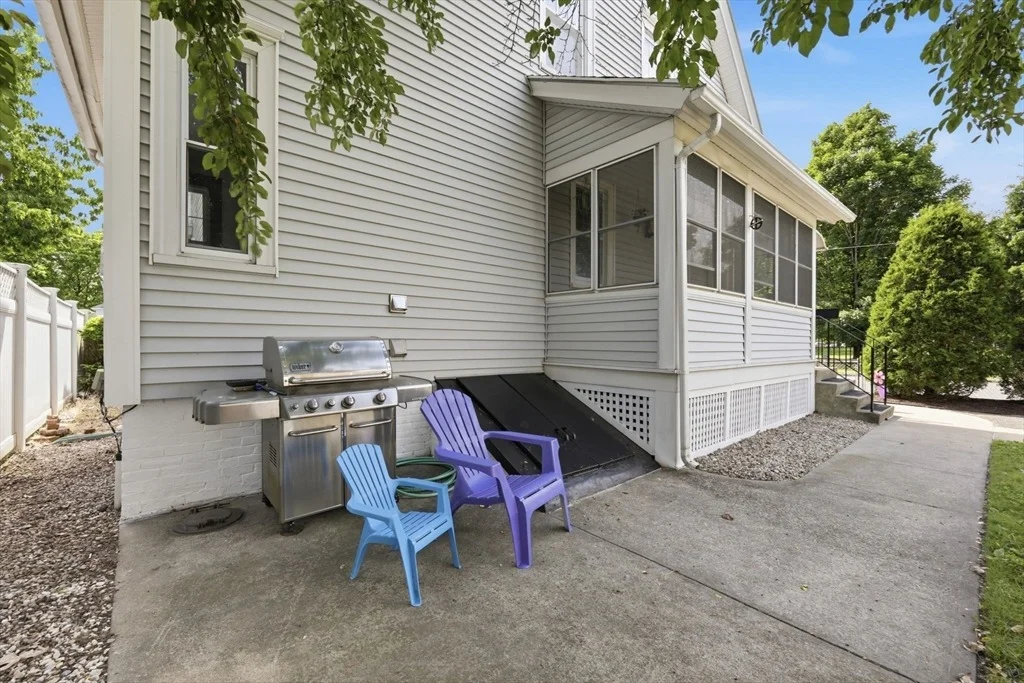 Photo of 585 Armory St