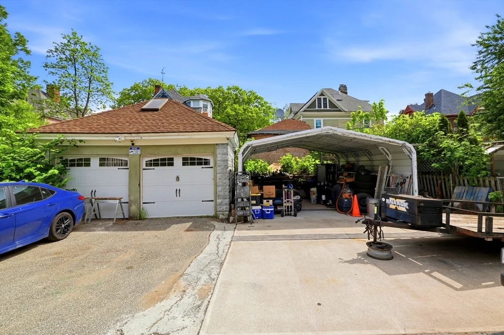 Photo of 151 Bowdoin St