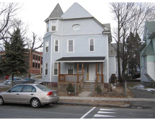Photo of 1663 Dwight St