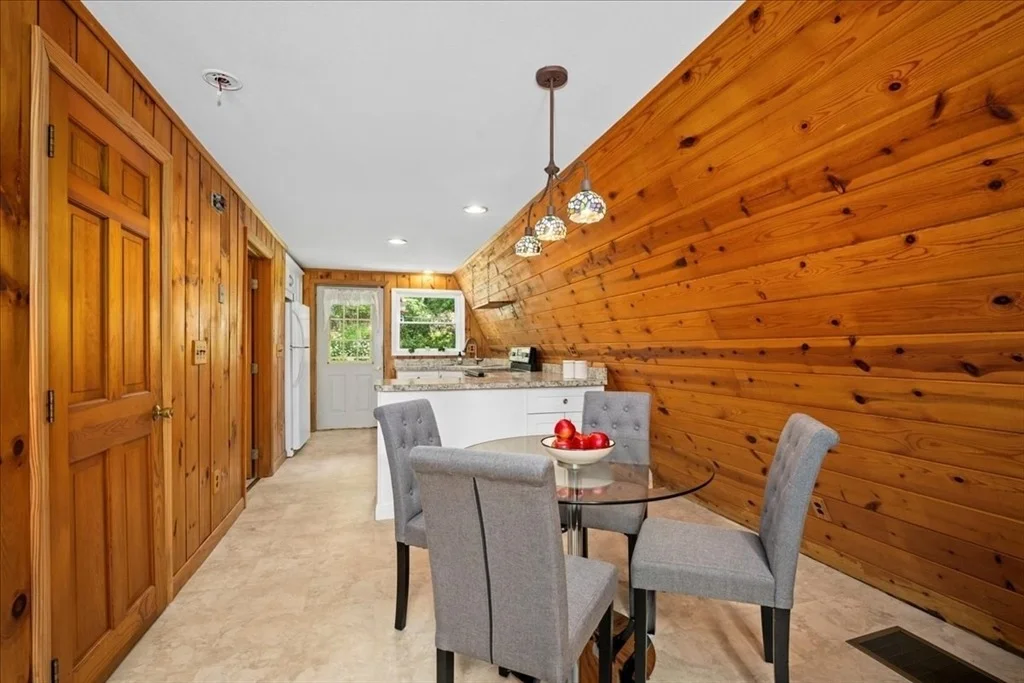Photo of 245 Sutton Rd