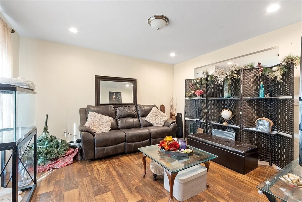 Photo of 156 Bayberry Cir
