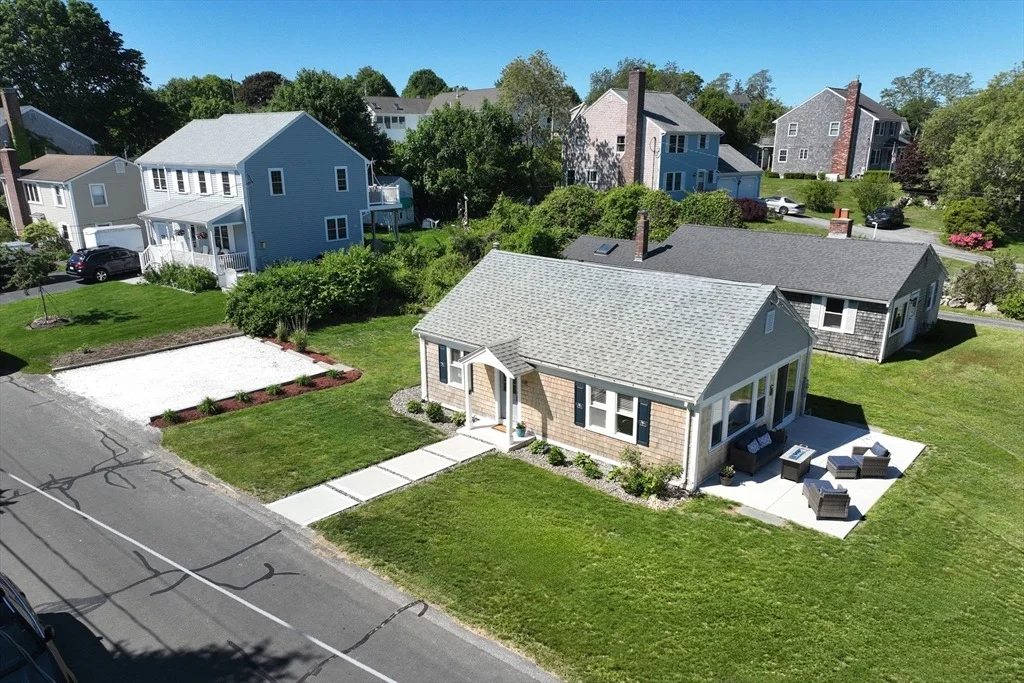 Photo of 2-A Bodfish Ave