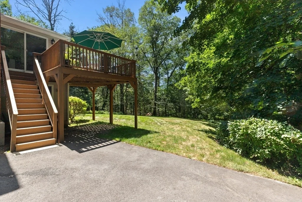 Photo of 32 Towne Ln
