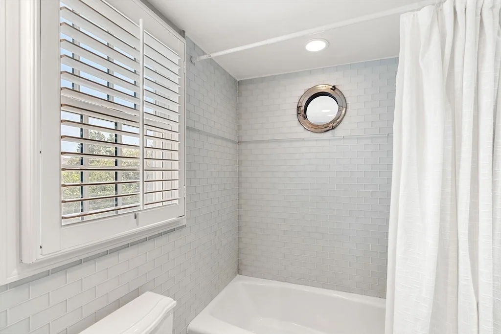 Photo of 7 Fort Beach Way