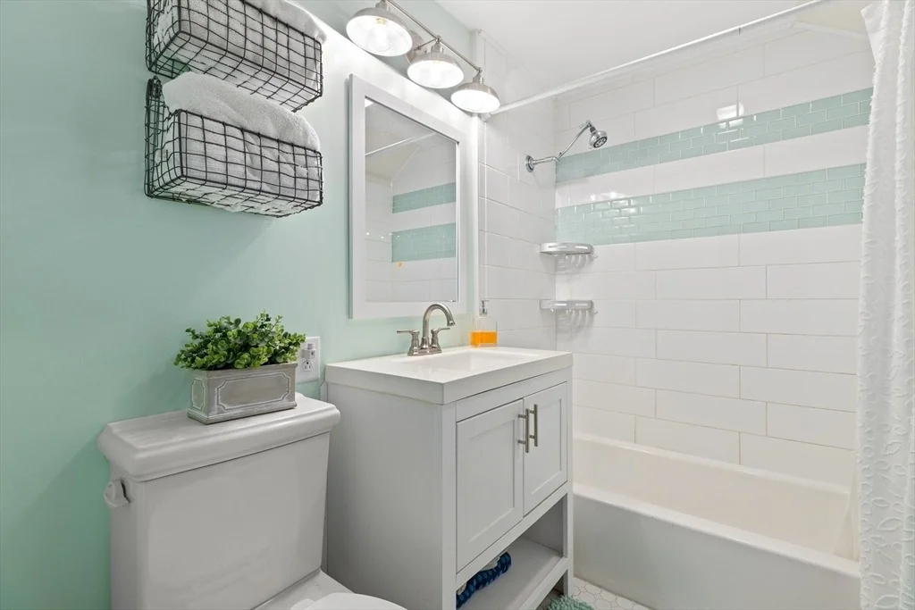 Photo of 47 Bancroft Rd