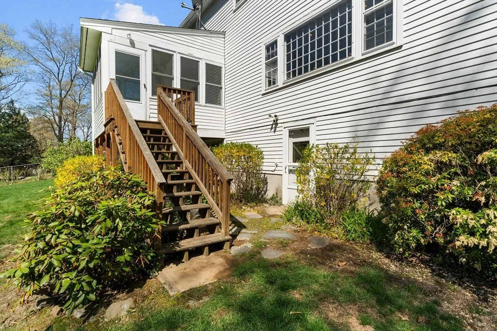 Photo of 49 Blackberry Ln